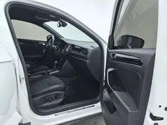 2021 Volkswagen T-Roc 280TSI DSG 4WD Luxury Smart Connect, белый — фото 11