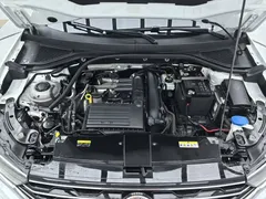 2021 Volkswagen T-Roc 280TSI DSG 4WD Luxury Smart Connect, белый — фото 18