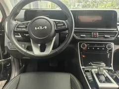 2023 Kia Seltos 1.5L CVT Comfort, чёрный — фото 9