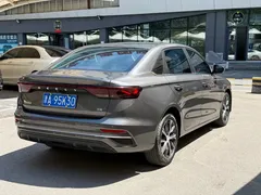 2022 Geely Emgrand 4 1.5L CVT — фото 5