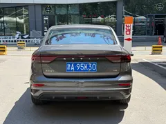 2022 Geely Emgrand 4 1.5L CVT — фото 8