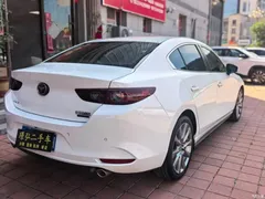 2021 Mazda 3 2.0L AT, белый — фото 6