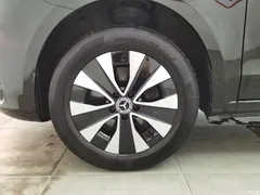 2021 Mercedes-Benz Vito 2.0T Elite 7 seats — фото 19