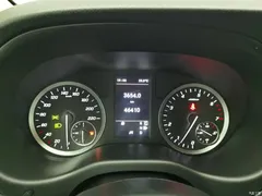 2021 Mercedes-Benz Vito 2.0T Elite 7 seats — фото 21