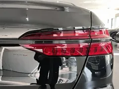 2021 Audi A6L 55 TFSI quattro exclusive, чёрный — фото 13