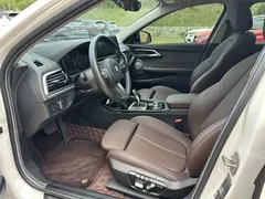 2022 BMW 1 Series 120i M Sport, белый — фото 8