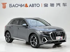 2022 Audi Q3 35 TFSI — фото 2