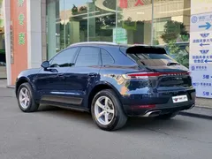 2021 Porsche Macan 2.0T, синий — фото 4