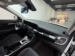 2023 Kia Seltos 1.5L CVT Luxury, белый — фото 16
