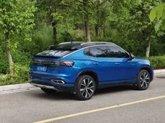 2023 Volkswagen Tayron X 380TSI 4WD Flagship, синий — фото 8