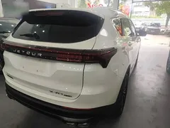 2021 Jetour X70 PLUS 1.5T DCT 5-seat, белый — фото 7