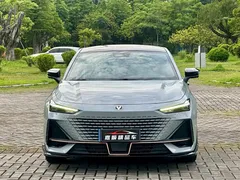 2022 Changan UNI-V 1.5T Sport — фото 2