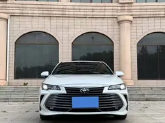 2022 Toyota Avalon 2.0L XLE Premium, белый — фото 2