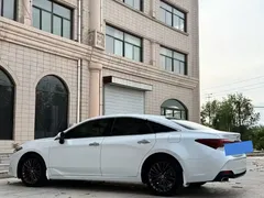 2022 Toyota Avalon 2.0L XLE Premium, белый — фото 7