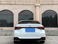 2022 Toyota Avalon 2.0L XLE Premium, белый — фото 8