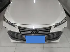 2022 Toyota Avalon 2.0L XLE Premium, белый — фото 10