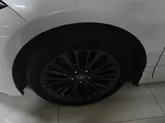 2022 Toyota Avalon 2.0L XLE Premium, белый — фото 11