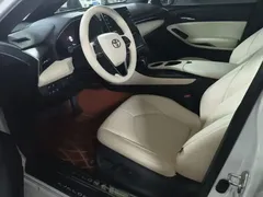 2022 Toyota Avalon 2.0L XLE Premium, белый — фото 13
