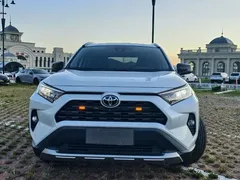 2022 Toyota RAV4 2.0L CVT 4WD Plus, белый — фото 2