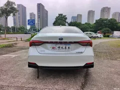 2023 Toyota Avalon Hybrid 2.5L Luxury — фото 3