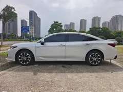 2023 Toyota Avalon Hybrid 2.5L Luxury — фото 4
