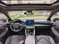 2023 Toyota Avalon Hybrid 2.5L Luxury — фото 6