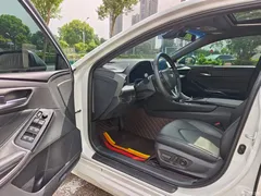 2023 Toyota Avalon Hybrid 2.5L Luxury — фото 7