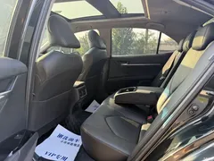 2021 Toyota Camry 2.5G Luxury — фото 4