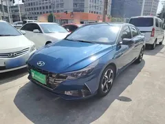 2022 Hyundai Elantra 240TGDi DCT LUX Premium, синий — фото 2