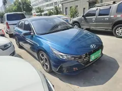 2022 Hyundai Elantra 240TGDi DCT LUX Premium, синий — фото 4