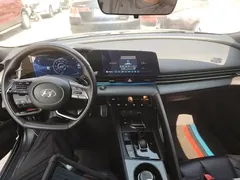 2022 Hyundai Elantra 240TGDi DCT LUX Premium, синий — фото 10