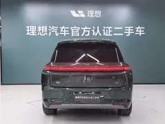 2025 Li Auto L8 Ultra, зелёный — фото 4