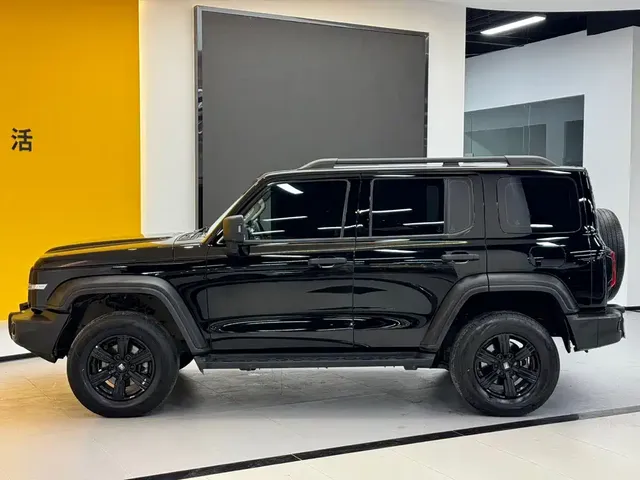 2023 Tank 300 Off-road 2.0T Challenger