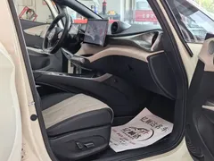 2024 BYD Dolphin Honor 420km Fashion, белый — фото 7