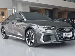 2023 Audi A3L Limousine 35 TFSI — фото 2