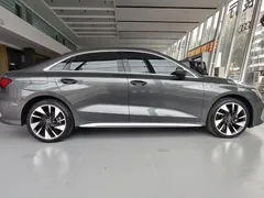 2023 Audi A3L Limousine 35 TFSI — фото 8