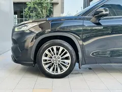 2022 Toyota Highlander Hybrid 2.5L 4WD Premium 7-seater — фото 20