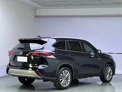 2022 Toyota Highlander Hybrid 2.5L 4WD Supreme 7-seater — фото 6