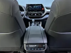 2022 Toyota Highlander Hybrid 2.5L 4WD Supreme 7-seater — фото 11