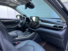 2022 Toyota Highlander Hybrid 2.5L 4WD Supreme 7-seater — фото 13