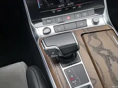2020 Audi A6L New Energy 55 TFSI e quattro — фото 13