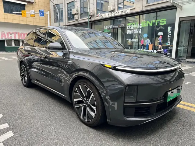 2023 Li Auto L8 Air