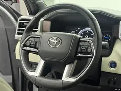 2023 Toyota Sequoia 3.5T US standard — фото 11