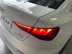 2023 Audi A3L Limousine 35 TFSI, белый — фото 31