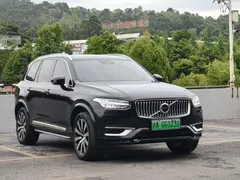 2022 Volvo XC90 T8 PHEV Premium Luxury 7-seat, чёрный — фото 3