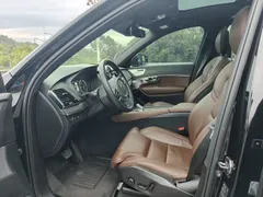 2022 Volvo XC90 T8 PHEV Premium Luxury 7-seat, чёрный — фото 4