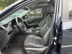 2023 Toyota Wildlander Hybrid 2.5L E-CVT 4WD Premium — фото 16