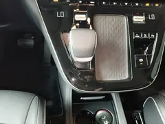 2024 Hongqi HQ9 2.0T 4WD Luxury — фото 10