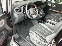2024 Hongqi HQ9 2.0T 4WD Luxury — фото 12