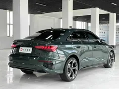 2023 Audi A3 L Limousine 35 TFSI, зелёный — фото 4